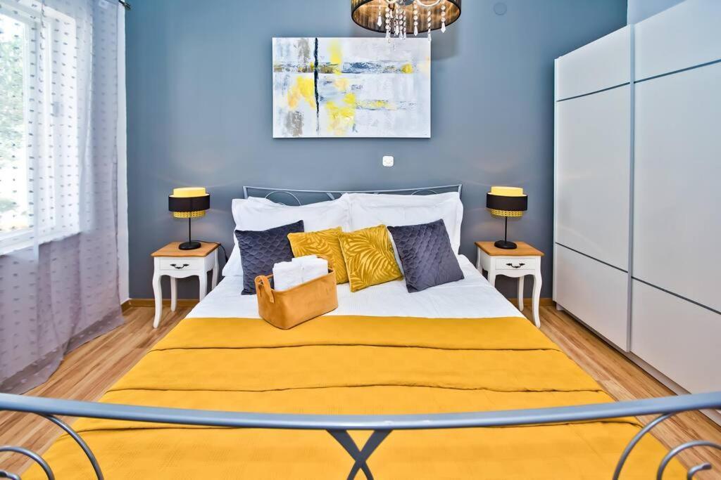 Apartman Tino With Two Sunny Terace Хвар Екстер'єр фото
