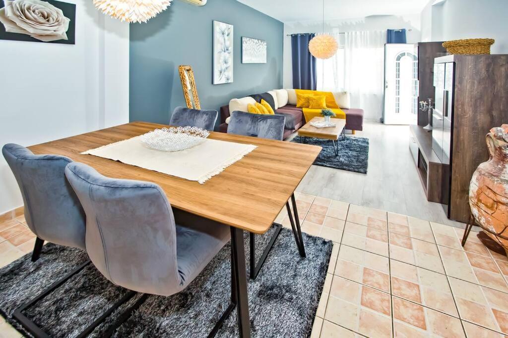 Apartman Tino With Two Sunny Terace Хвар Екстер'єр фото