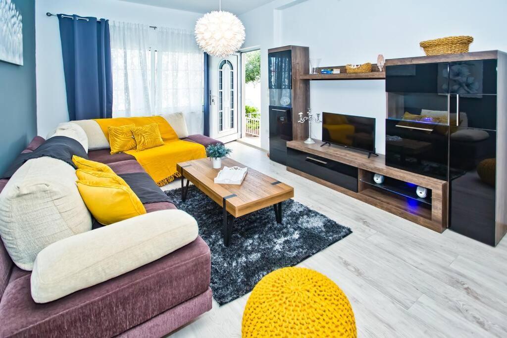 Apartman Tino With Two Sunny Terace Хвар Екстер'єр фото