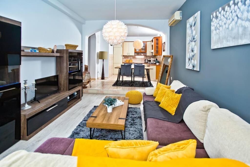 Apartman Tino With Two Sunny Terace Хвар Екстер'єр фото