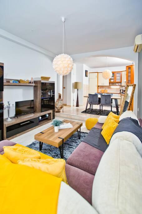 Apartman Tino With Two Sunny Terace Хвар Екстер'єр фото